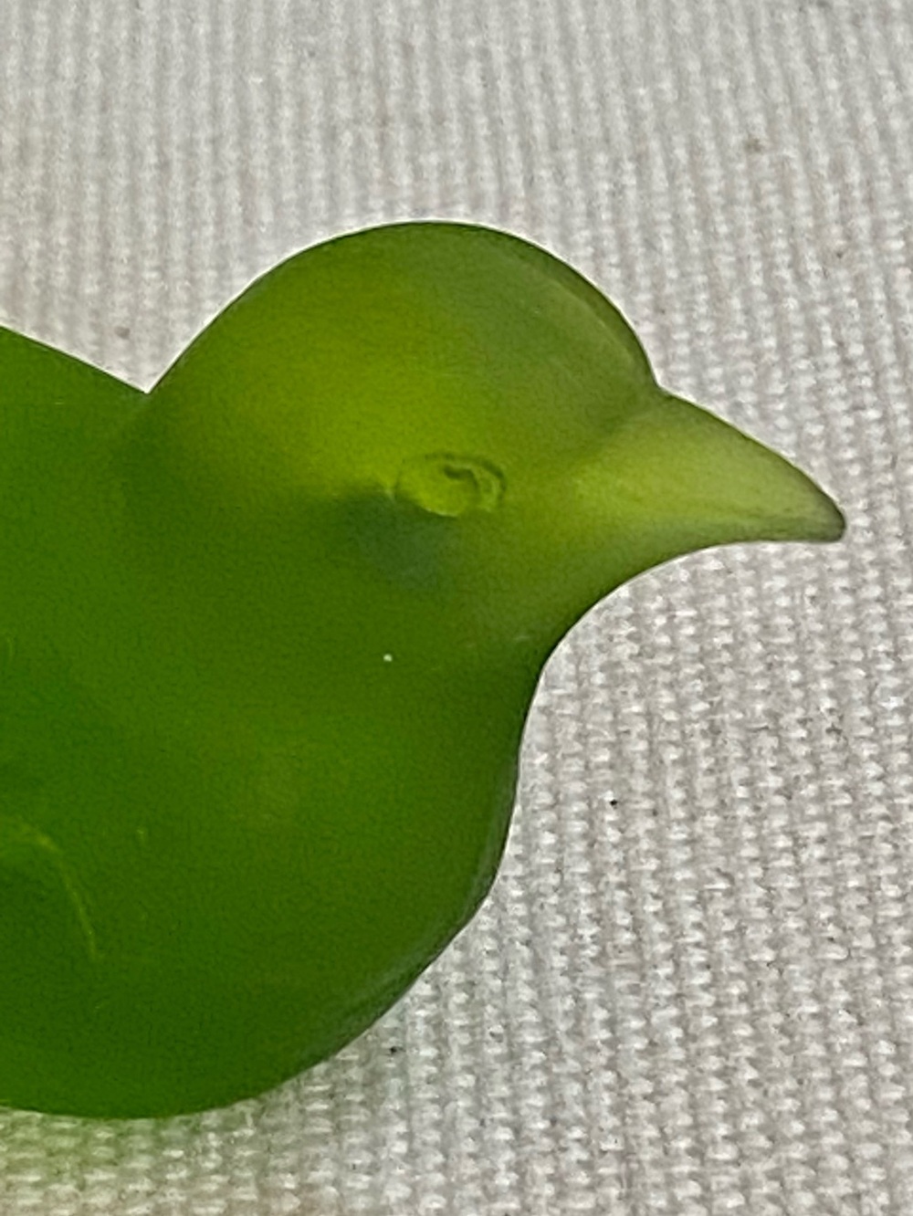 Vtg 1930s Westmoreland Green Mist Satin Glass Bird Wren Figurine - Picture 4 of 7